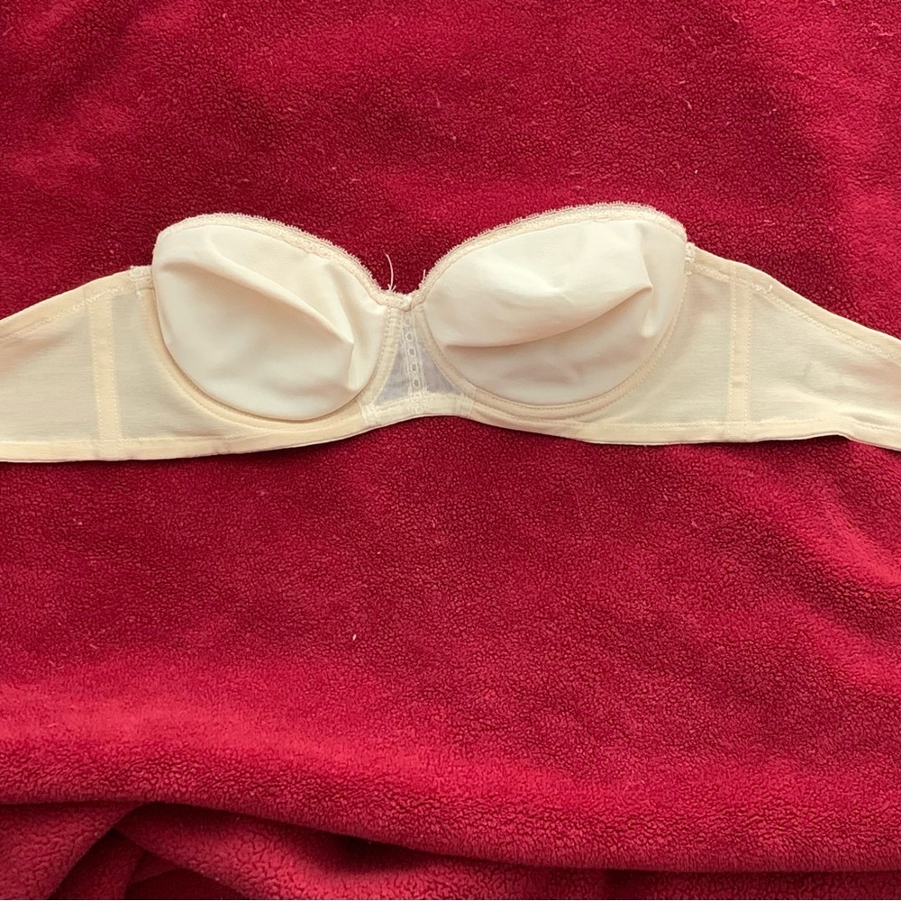 Strapless bra